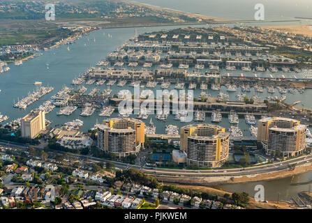 Marina Venedig Yacht Club, Marina, Motorboote, Segelboote, Admiralty Way, Marina del Rey, Los Angeles County, Kalifornien, USA Stockfoto