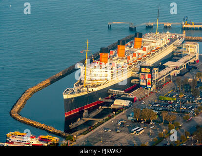 RMS Queen Mary, Ozeandampfer, Queen Mary Hotel im Hafen von Long Beach, Long Beach, Los Angeles County, Kalifornien, USA Stockfoto