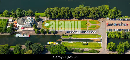 Wasser station mit Wikingerschiff und Schiff Bussard, Mülheim an der Ruhr, Ruhrgebiet, Nordrhein-Westfalen, Deutschland Stockfoto