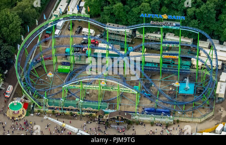 2016 Cranger Kirmes, das größte Volksfest im Ruhrgebiet, Achterbahn Alpina Bahn, Oscar Bruch sen., Herne-Crange, Ruhrgebiet, Nordrhein-Westfalen, Deutschland Stockfoto