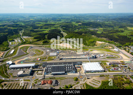 Nürburgring im Frühjahr, Pit Lane, Rennstrecke, Nordschleife, Nürburgring Grand Prix Strecke, Kreis Ahrweiler, Nürburg, Eifel, Rheinland-Pfalz, Deutschland Stockfoto