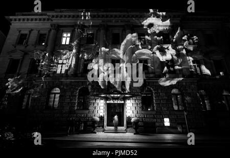 Das Hotel de Rome am Bebelplatz während des Festival of Lights in Berlin (Deutschland, 14/10/2013) Stockfoto