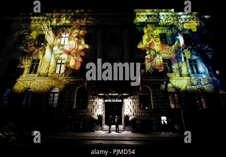 Das Hotel de Rome am Bebelplatz während des Festival of Lights in Berlin (Deutschland, 14/10/2013) Stockfoto