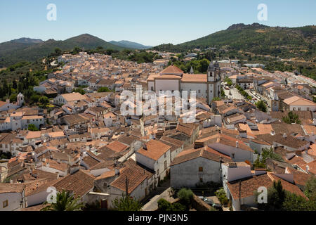 Blick auf das Bergdorf von Castelo de Vide, Alentejo, Portugal, vom Schloss Stockfoto