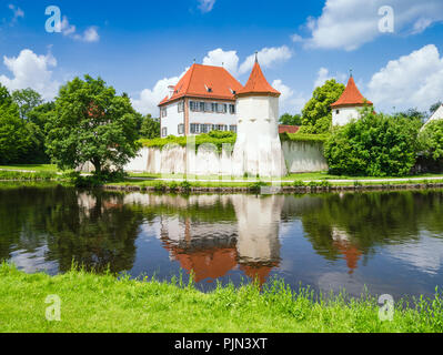 Das schöne Schloss Blut Burg in München, Deutschland, Das schoene Schloss Blutenburg in München, Deutschland Stockfoto