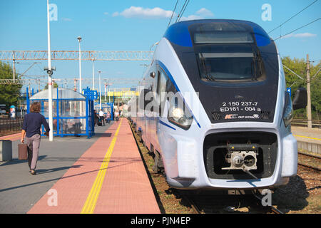 Polen PKP Intercity Railway Express am Bahnhof Bialystok im Jahr 2018 Stockfoto