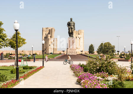 Das Denkmal für die Turco-Mongol Eroberer Amir Timur in Shahrisabz, Usbekistan. Stockfoto