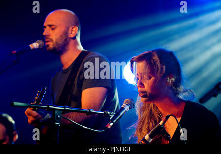 Belgische Musikband Isbells am Radio 1 Sessies (Belgien, 15/10/2010) Stockfoto