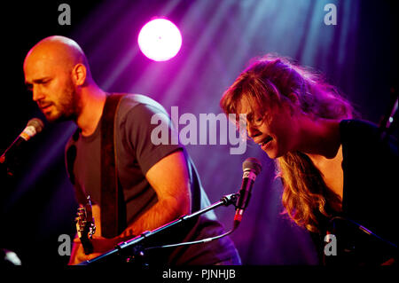 Belgische Musikband Isbells am Radio 1 Sessies (Belgien, 15/10/2010) Stockfoto