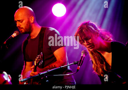 Belgische Musikband Isbells am Radio 1 Sessies (Belgien, 15/10/2010) Stockfoto