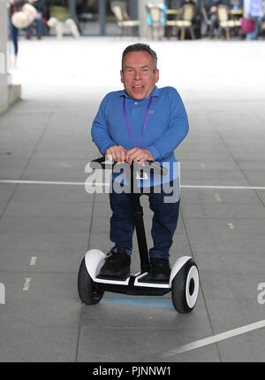 London, UK, 8. Sep 2018. Warwick Davis bei den BBC Studios in London Credit gesehen: WFPA/Alamy leben Nachrichten Stockfoto