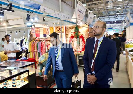 Xiamen, China Fujian Provinz. 8. Sep 2018. Menschen besuchen die 20. internationale Messe für Investitionen und Handel in Xiamen, im Südosten der chinesischen Provinz Fujian, Sept. 8, 2018. Credit: Jiang Kehong/Xinhua/Alamy leben Nachrichten Stockfoto