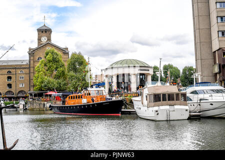 London, Großbritannien. 8. September 2018. Classic Boat Festival 2018 in St. Katharine Docks am 8. September 2018, London, UK Bild Capital/Alamy leben Nachrichten Stockfoto