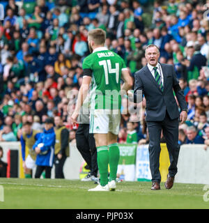 Belfast, Nordirland. Samstag, 08. September 2018 Nordirland Trainer Michael O'Neill und Stuart Dallas Credit: Graham Service Credit: Graham Service/Alamy leben Nachrichten Stockfoto