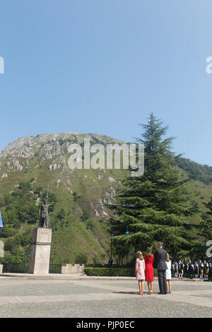 Covadonga, Spanien. 08 Sep, 2018. König Felipe VI. von Spanien, der Königin Letizia von Spanien, Krone Prinzessin Leonor, Prinzessin Sofia nehmen an der 100. Jahrestag der Gründung des Nationalpark von Covadonga's Mountain und die Prinzessin von Asturien Sicht öffnen bei Lagos de Covadonga am 8. September 2018 in Cangas de Onis, Spanien. Credit: Jimmy Olsen/Medien Punch *** Keine Spanien***/Alamy leben Nachrichten Stockfoto