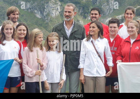 Covadonga, Spanien. 08 Sep, 2018. König Felipe VI. von Spanien, der Königin Letizia von Spanien, Krone Prinzessin Leonor, Prinzessin Sofia nehmen an der 100. Jahrestag der Gründung des Nationalpark von Covadonga's Mountain und die Prinzessin von Asturien Sicht öffnen bei Lagos de Covadonga am 8. September 2018 in Cangas de Onis, Spanien. Credit: Jimmy Olsen/Medien Punch *** Keine Spanien***/Alamy leben Nachrichten Stockfoto