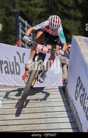 Lenzerheide, Schweiz. 8. September 2018. Jolanda Neff während der UCI Mountainbike Weltmeisterschaften 2018 Frauen Elite Cross Country Olympic XCO in Lenzerheide. Credit: Rolf Simeon/Alamy leben Nachrichten Stockfoto