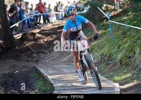 Lenzerheide, Schweiz. 8. September 2018. Emily Batty während der UCI Mountainbike Weltmeisterschaften 2018 Frauen Elite Cross Country Olympic XCO in Lenzerheide. Credit: Rolf Simeon/Alamy leben Nachrichten Stockfoto