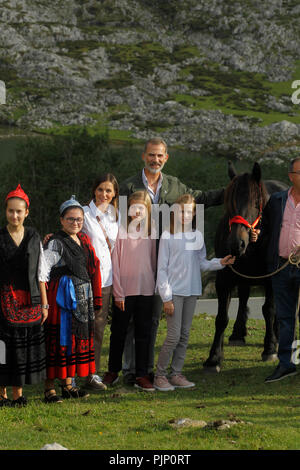 Covadonga, Spanien. 08 Sep, 2018. König Felipe VI. von Spanien, der Königin Letizia von Spanien, Krone Prinzessin Leonor, Prinzessin Sofia nehmen an der 100. Jahrestag der Gründung des Nationalpark von Covadonga's Mountain und die Prinzessin von Asturien Sicht öffnen bei Lagos de Covadonga am 8. September 2018 in Cangas de Onis, Spanien. Credit: Jimmy Olsen/Medien Punch *** Keine Spanien***/Alamy leben Nachrichten Stockfoto
