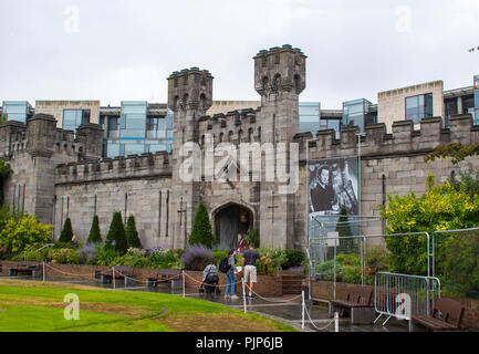 20. Juli 2018 den Stein erbaute gotische Fassade der Coach House Galerie im Schloss von Dublin Irland Nachdem der Sitz der britischen Herrschaft Stockfoto