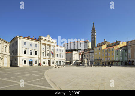 Tartini-platz, Rathaus, Giuseppe Tartini Denkmal, St. George's Cathedral, Piran, Istrien, Slowenien Stockfoto