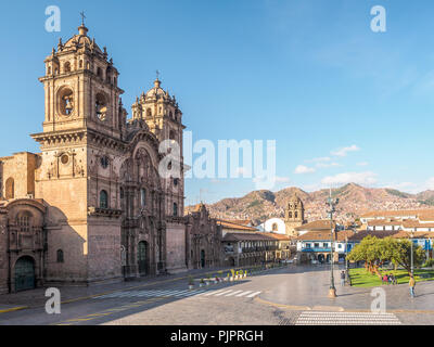 Kirche der Gesellschaft Jesu an der Plaza de Armas im Zentrum von Cusco, Peru. Stockfoto