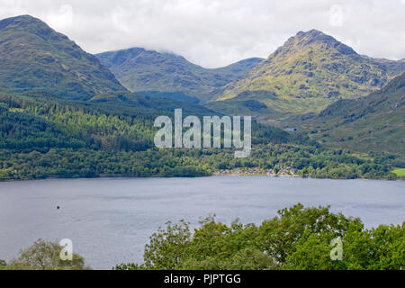 Ben Vane, (a Munro) und Inveruglas über Loch Lomond, Schottland, Großbritannien. Stockfoto