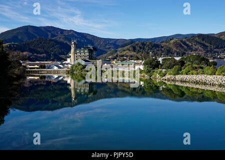 Panorama von Nelson in den Maitai River, New Zealand Stockfoto