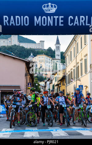 SPOLETO, Italien - September 2018: Athleten warten auf die Ausgabe 2018 der SpoletoNorcia in MTB zu verlassen. Stockfoto