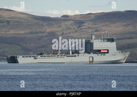 RFA-Mounts Bay (L3008), ein Bay-Klasse Landung Schiff Dock von der Royal Fleet Auxiliary betrieben, aus Greenock während der Übung gemeinsame Krieger 12-1. Stockfoto