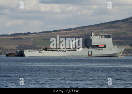 RFA-Mounts Bay (L3008), ein Bay-Klasse Landung Schiff Dock von der Royal Fleet Auxiliary betrieben, aus Greenock während der Übung gemeinsame Krieger 12-1. Stockfoto