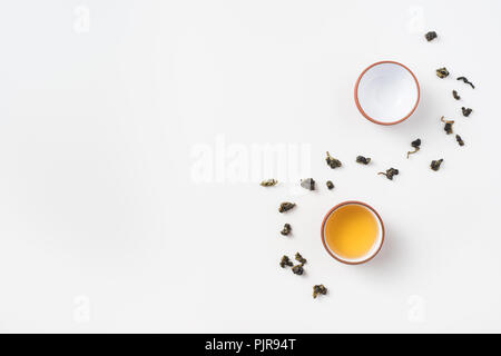 Asien Kultur und Design Konzept - frische Taiwan oolong Tee und Kaffee Tasse Stockfoto