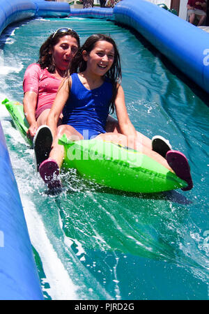 Wasser Fiesta in Spanischen Dorf Stockfoto