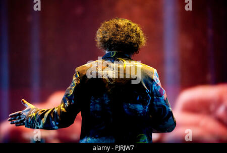 Belgische Dirigent Robert Groslot in der Nacht der Proms in Antwerpen (Belgien, 09/11/2012) Stockfoto