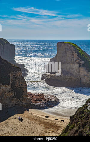 Kalifornien, Santa Cruz County, nähe Davenport, Shark Fin Cove aka Haizahn Strand Stockfoto