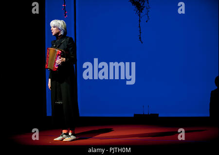 Die saint-amour Literatur Abend von Behoud De Begeerte, gewidmet Autor Hugo Claus (Belgien, 02.02.2013) Stockfoto