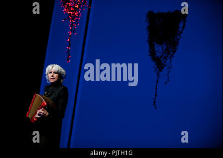 Die saint-amour Literatur Abend von Behoud De Begeerte, gewidmet Autor Hugo Claus (Belgien, 02.02.2013) Stockfoto