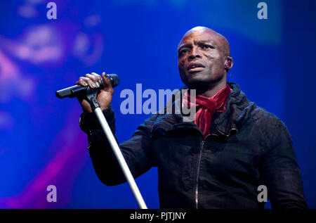 Der britische Sänger Seal bei der Nacht der Proms in Antwerpen (Belgien, 10/11/2011) Stockfoto