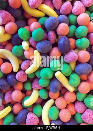 Schließen Sie herauf Bild von Bonbons in einer Vielzahl von Formen und Farben Stockfoto