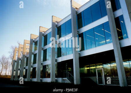 Die Büros der Structo, ein Gebäude aus Beton, außerhalb von Brügge (Belgien, 27.02.2008) Stockfoto