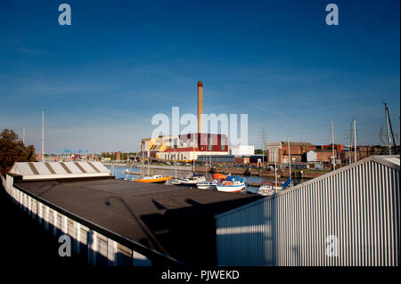 Die nachverbrennungsanlage von neder-over-Heembeek im Hafen Brüssel (Belgien, 22/09/2010) Stockfoto