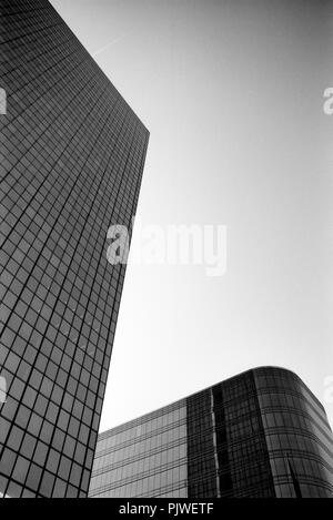 Moderne Architektur Hochhäuser an der Albert II Avenue in Brüssel (Belgien, 18.08.2002) Stockfoto