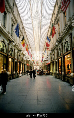 Die Galeries Royales Saint-Hubert in Brüssel Zentrum (Belgien, Giesserei 08/1993) Stockfoto