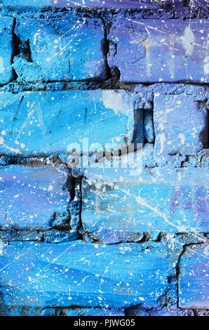 Die Struktur der alten Mauer, in Blau und Lila Farben mit achtlos spaced weißen Tropfen und Spritzer, dass die Sterne in der äußeren Visualisieren lackiert Stockfoto