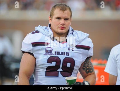 Oxford, MS, USA. 08 Sep, 2018. SIU OLB, Cody Crider (29), an der Seitenlinie während der NCAA DI Spiel an - Vaught Hemingway Stadium in Oxford, MS. Ole Fräulein besiegt SIU, 76-41. Kevin Langley/CSM/Alamy leben Nachrichten Stockfoto