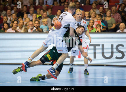 Hannover, Deutschland. 09 Sep, 2018. 09.09.2018, Niedersachsen, Hannover: Handball, Bundesliga, der TSV Hannover gegen Burgdorf - TSV GWD Minden, 4. Spieltag bei Swiss Life Hall: Hannover Fabian Böhm Kerben. Credit: Julian Stratenschulte/dpa/Alamy leben Nachrichten Stockfoto