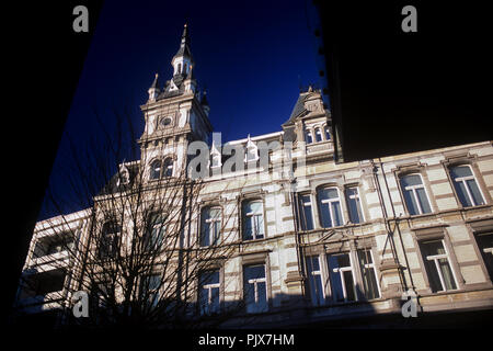 Alte Gebäude in der kapelstraat im Zentrum von Hasselt (Belgien, 09/02/2008) Stockfoto