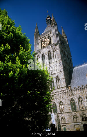 Der gotische Stil Tuchhallen' Lakenhall" in Ieper (Belgien, 11.05.2008) Stockfoto