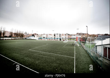 Die Sippelberg Fußballstadion und Felder in Molenbeek-Saint-Jean, Brüssel (Belgien, 28/11/2015) Stockfoto