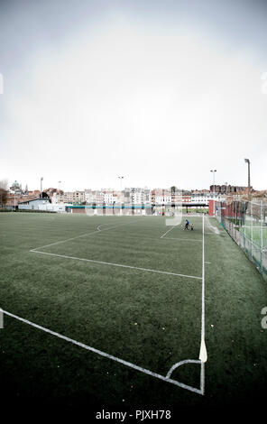 Die Sippelberg Fußballstadion und Felder in Molenbeek-Saint-Jean, Brüssel (Belgien, 28/11/2015) Stockfoto